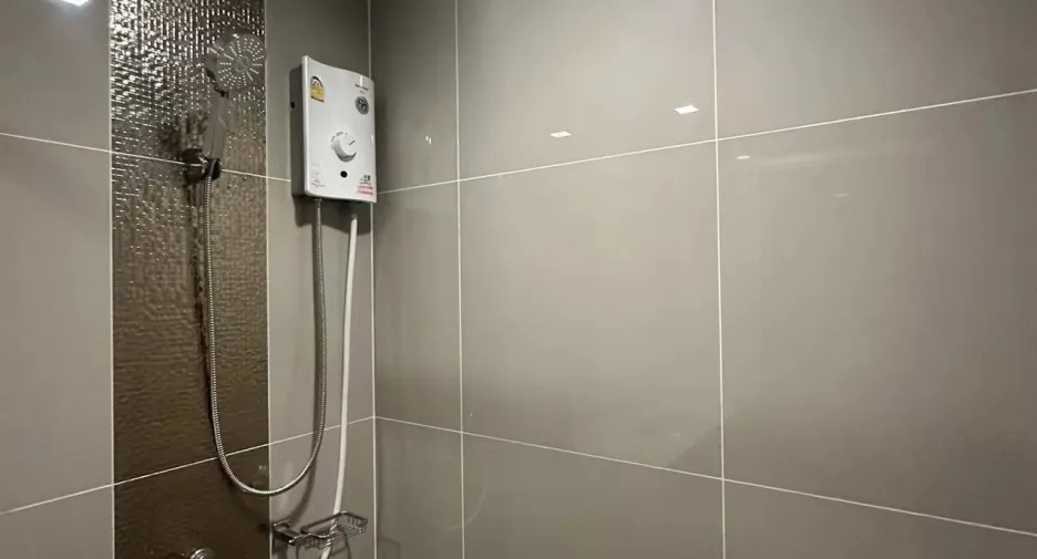 Wohnung zur Miete mit 2 Zimmer in Huai Khwang, Bangkok