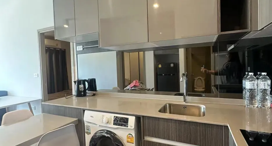 Wohnung zur Miete mit 2 Zimmer in Huai Khwang, Bangkok