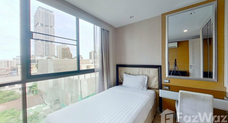For rent 2 bedrooms apartment in Khlong Toei, Bangkok