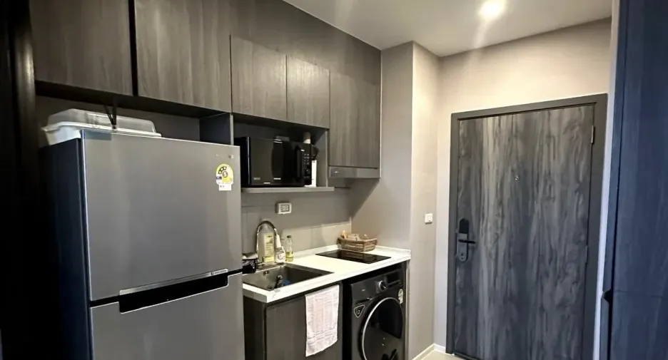 For rent 2 bedrooms condo in Bang Na, Bangkok