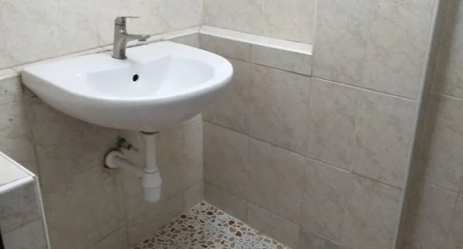 For rent 3 bedrooms townhouse in Watthana, Bangkok