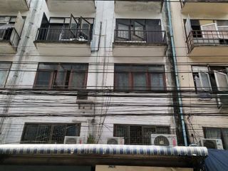 For rent 3 bedrooms townhouse in Watthana, Bangkok