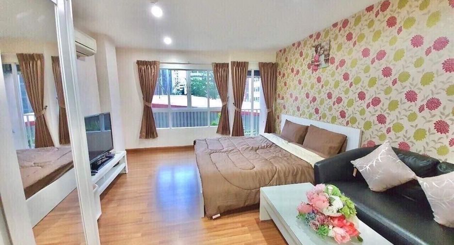 For rent studio condo in Huai Khwang, Bangkok