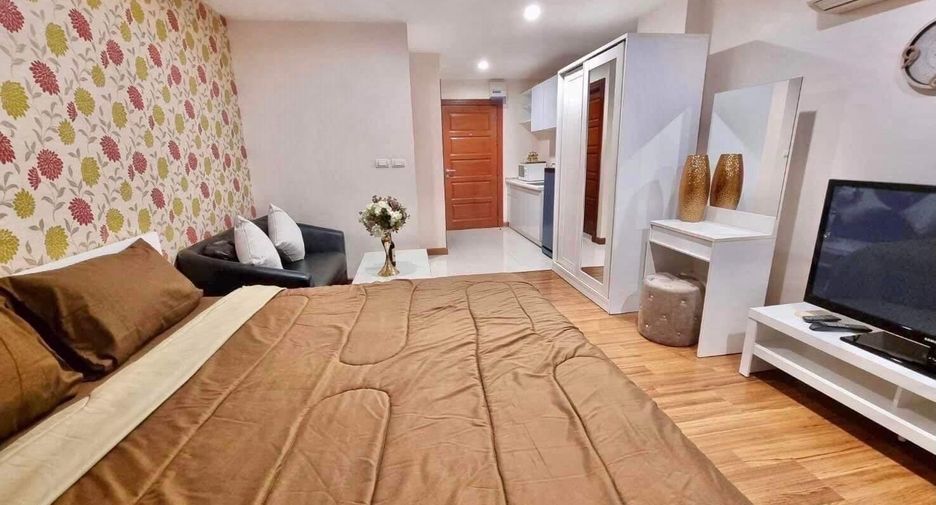 For rent studio condo in Huai Khwang, Bangkok