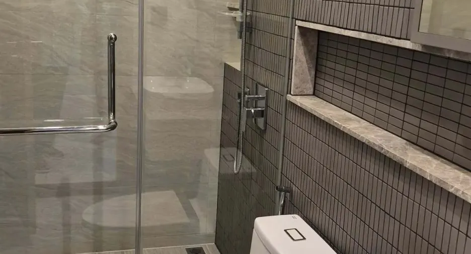 Condo en alquiler de 2 habitaciones en Pathum Wan, Bangkok