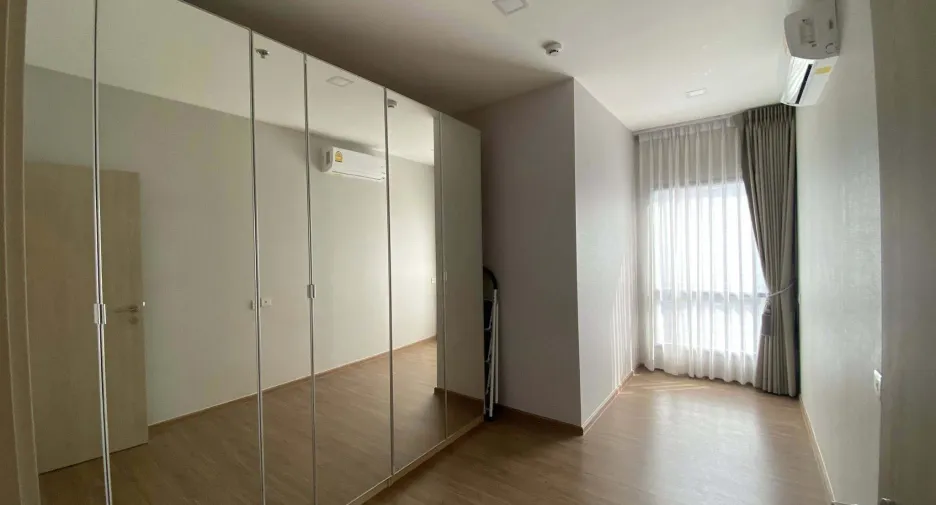 Condo en alquiler de 2 habitaciones en Bang Kapi, Bangkok