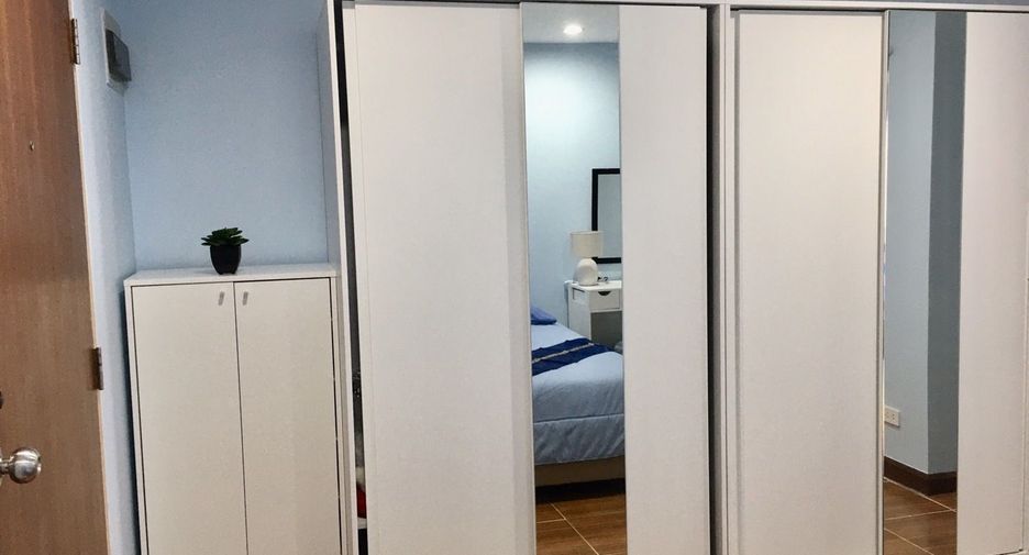 For rent studio condo in Watthana, Bangkok