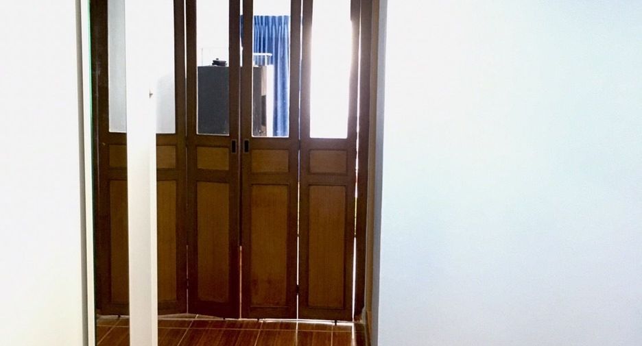 For rent studio condo in Watthana, Bangkok