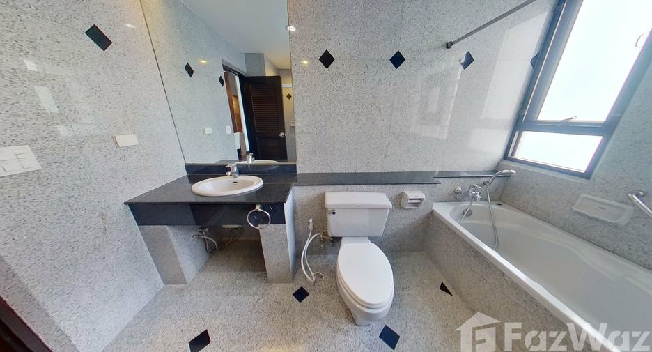 For rent 2 ベッドルーム apartment in Watthana, Bangkok