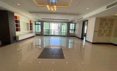 For rent 4 bedrooms condo in Khlong Toei, Bangkok