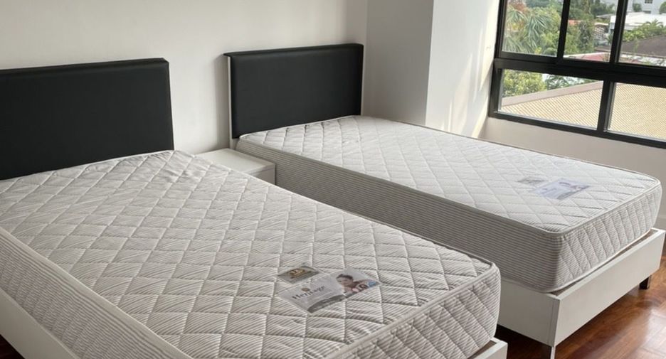 For rent 3 bedrooms condo in Watthana, Bangkok