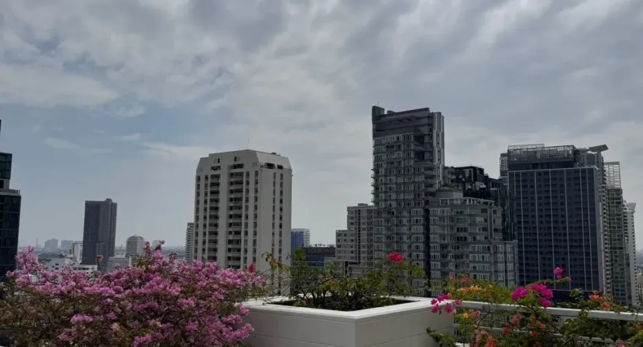 Condo en alquiler de 1 habitaciones en Khlong Toei, Bangkok