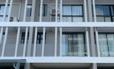 For rent 4 bedrooms townhouse in Mueang Samut Prakan, Samut Prakan