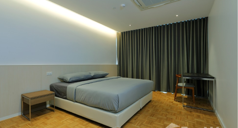 For rent 3 bedrooms condo in Watthana, Bangkok