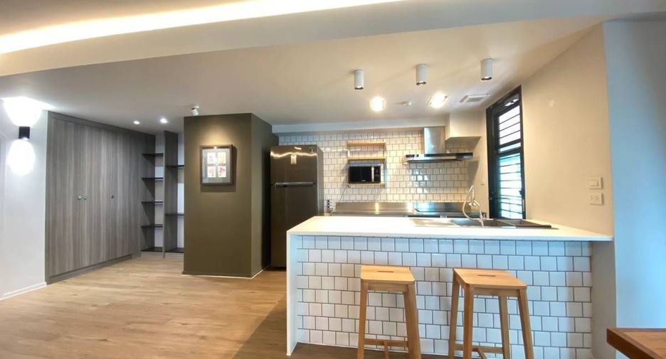 For rent 3 bedrooms condo in Watthana, Bangkok