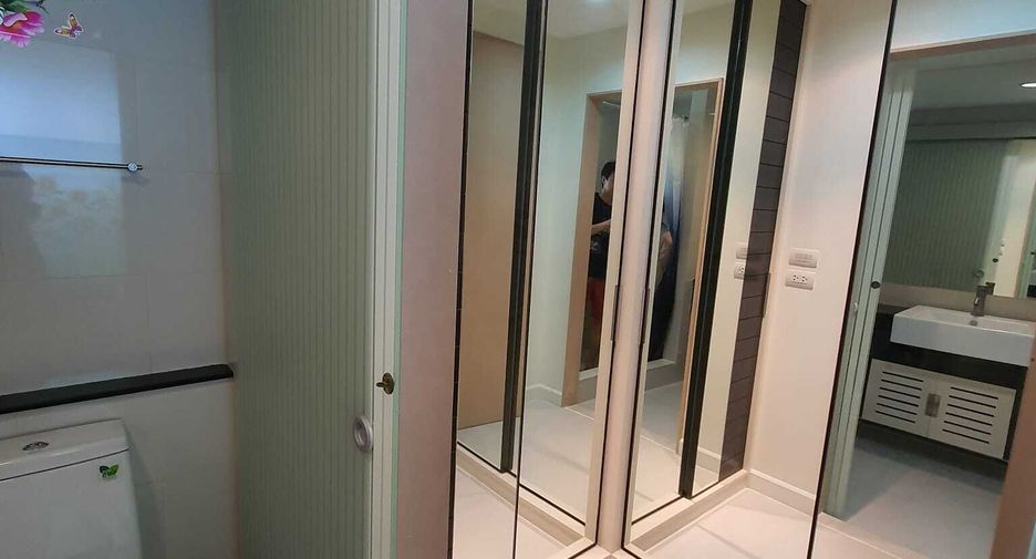 For rent 1 bed condo in Khlong San, Bangkok