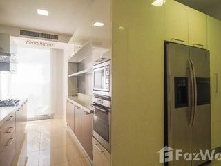 For rent 3 bedrooms condo in Bang Rak, Bangkok