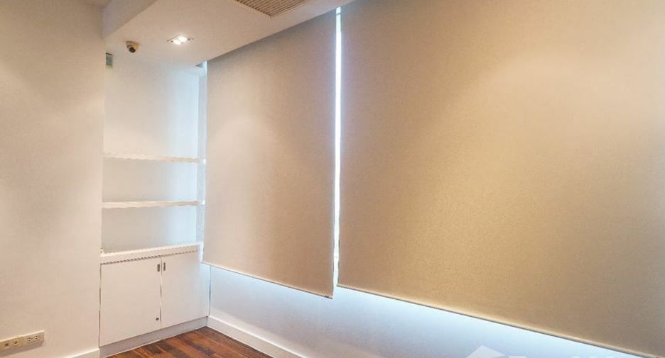 For rent 3 bedrooms condo in Bang Rak, Bangkok
