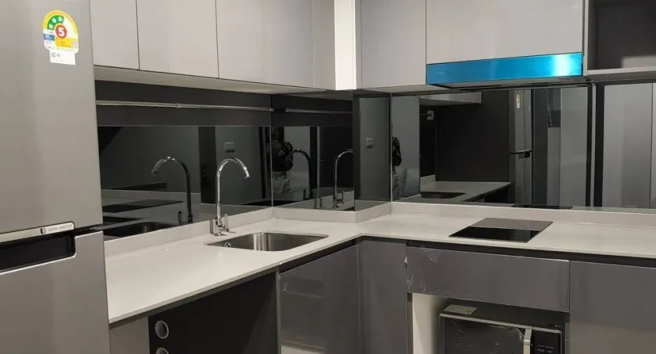 For rent 2 bedrooms condo in Khlong Toei, Bangkok