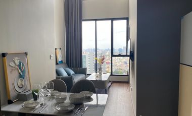 For rent 2 bedrooms condo in Ratchathewi, Bangkok