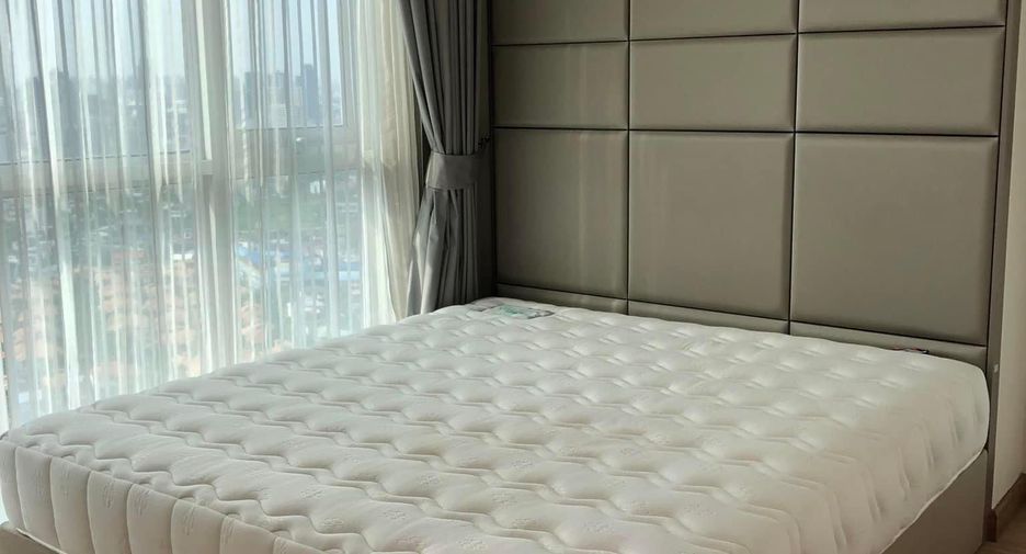 Condo en alquiler de 3 habitaciones en Khlong Toei, Bangkok