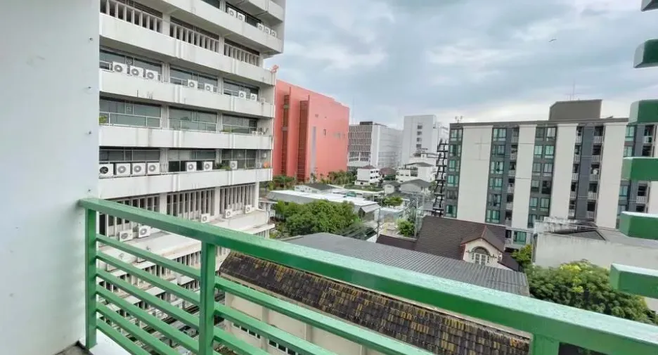 For rent 1 bed condo in Phaya Thai, Bangkok