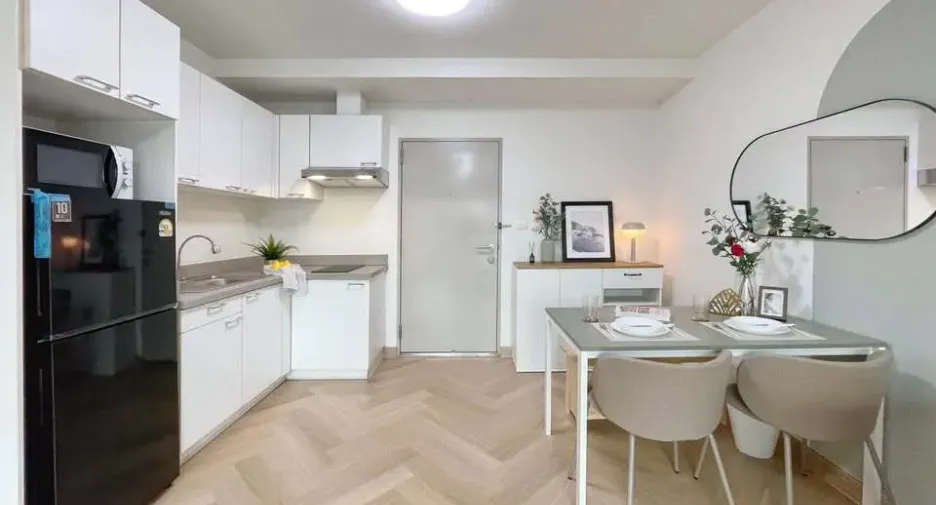 For rent 1 bed condo in Phaya Thai, Bangkok