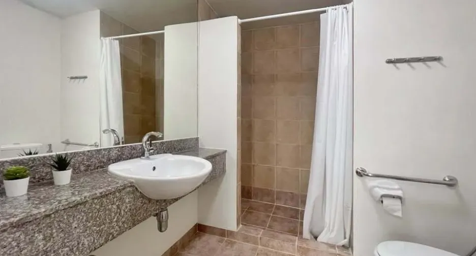For rent 1 bed condo in Phaya Thai, Bangkok
