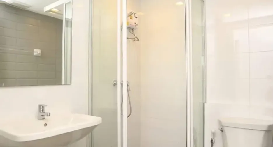 For rent 2 bedrooms condo in Phra Khanong, Bangkok