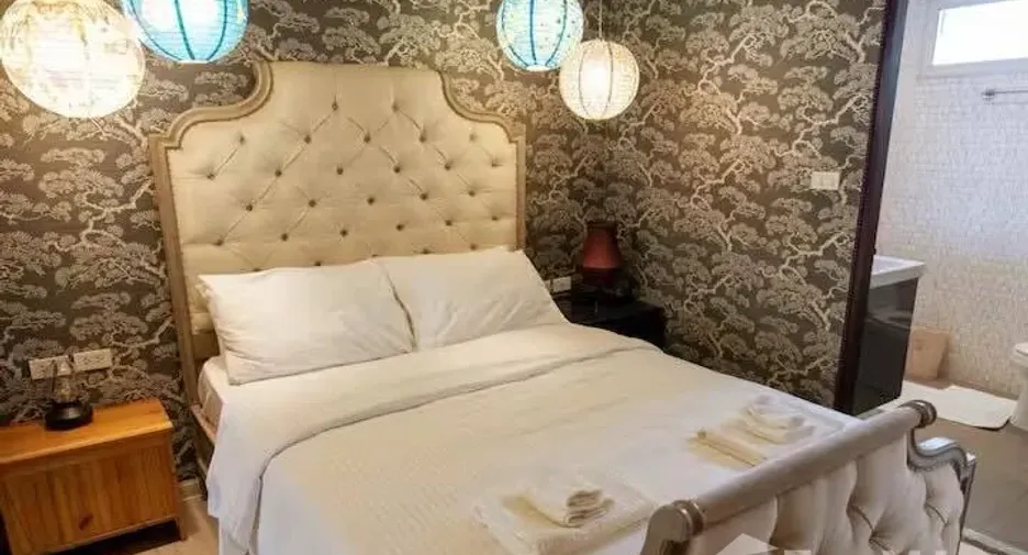 For rent 2 bedrooms retail Space in Yan Nawa, Bangkok