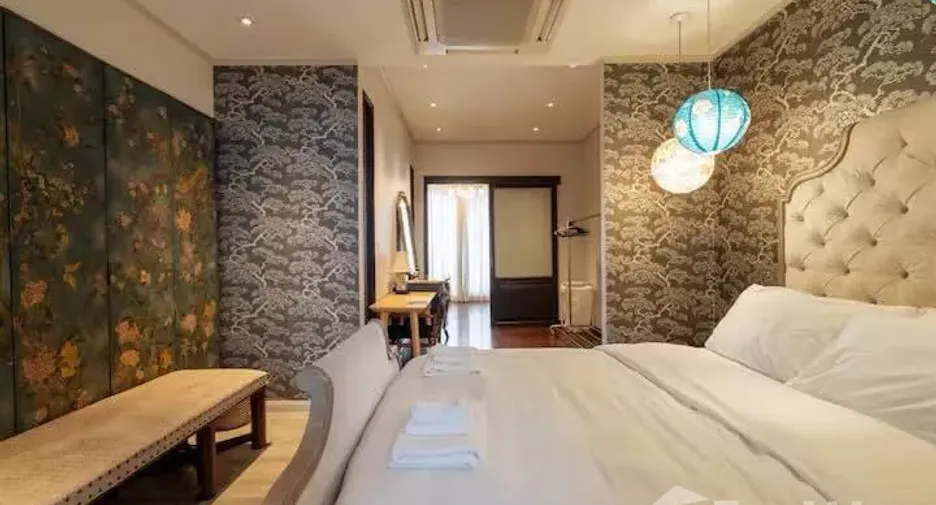 For rent 2 bedrooms retail Space in Yan Nawa, Bangkok