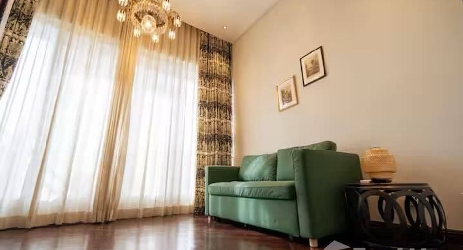 For rent 2 bedrooms retail Space in Yan Nawa, Bangkok
