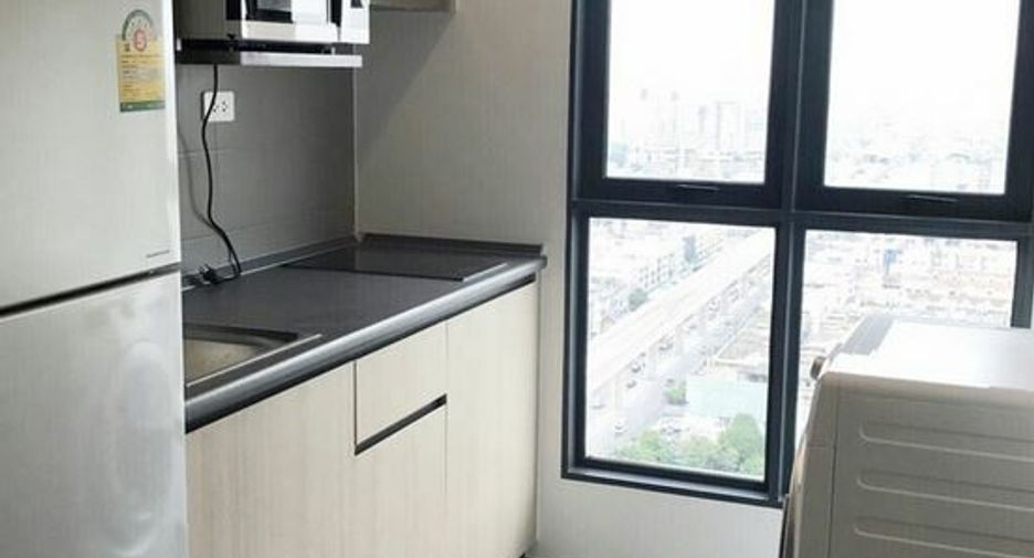 Condo en alquiler de 3 habitaciones en Phra Pradaeng, Samut Prakan