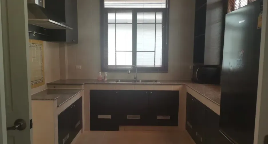 For rent 3 bedrooms house in Suan Luang, Bangkok