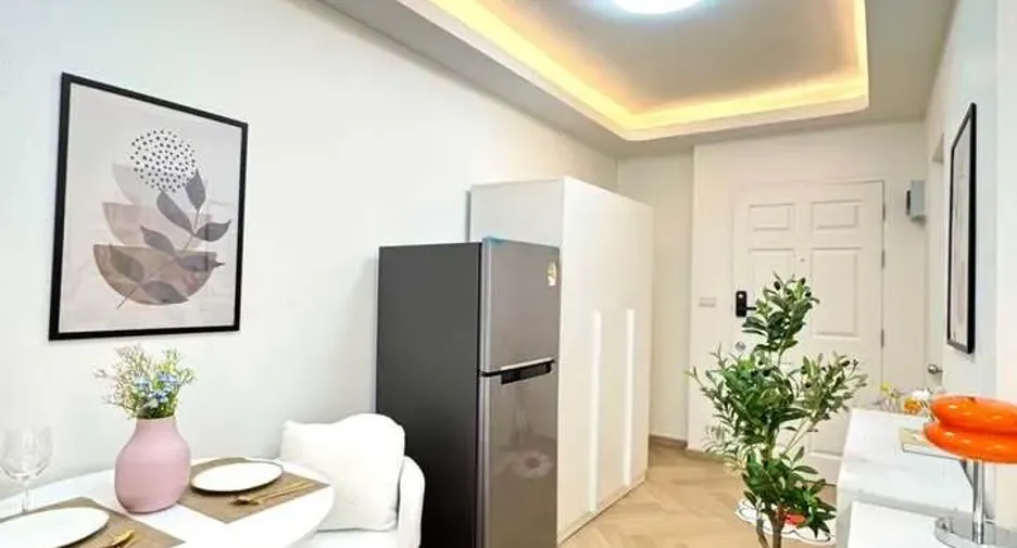 For rent 1 bed condo in Huai Khwang, Bangkok