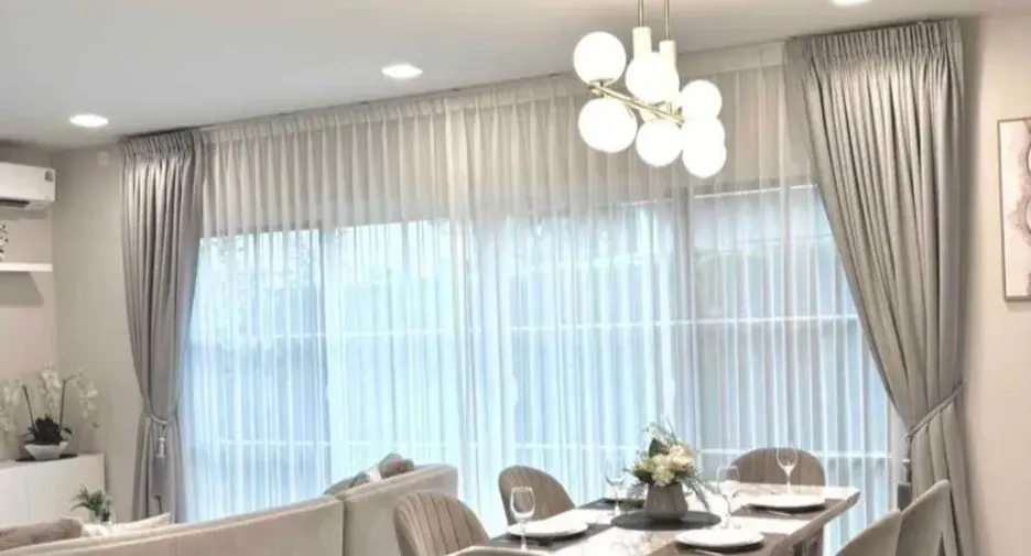 Casa en alquiler de 3 habitaciones en Bang Phli, Samut Prakan