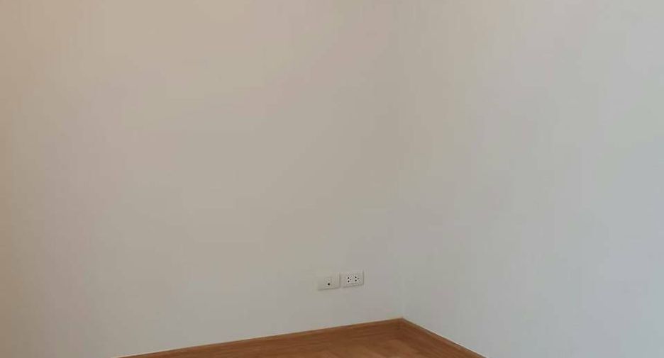For rent 3 bedrooms townhouse in Wang Thonglang, Bangkok