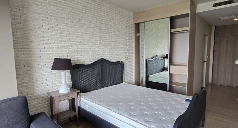 For rent スタジオ condo in Watthana, Bangkok