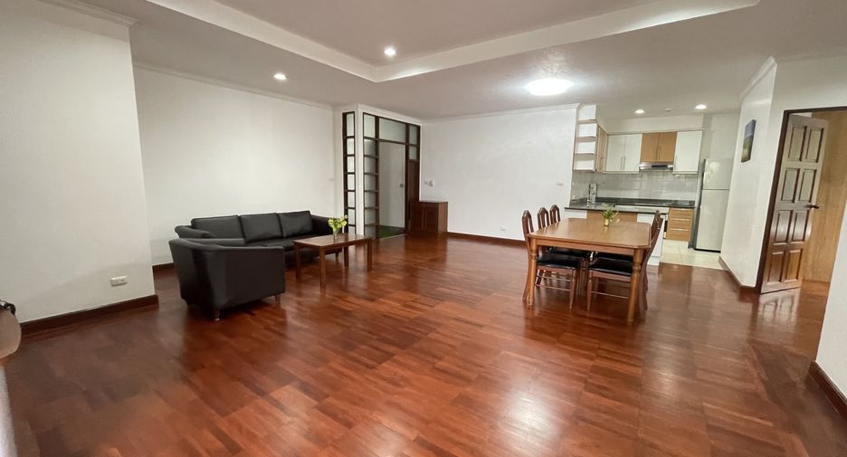 Apartment zur Miete mit 3 Zimmer in Watthana, Bangkok