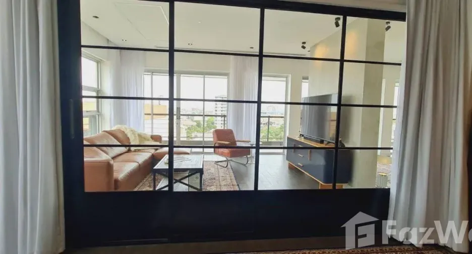 For rent 3 bedrooms condo in Watthana, Bangkok