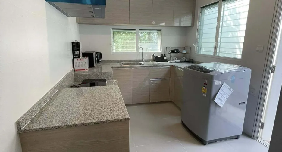 出租 4 卧室 独立屋 在 Prawet, 曼谷