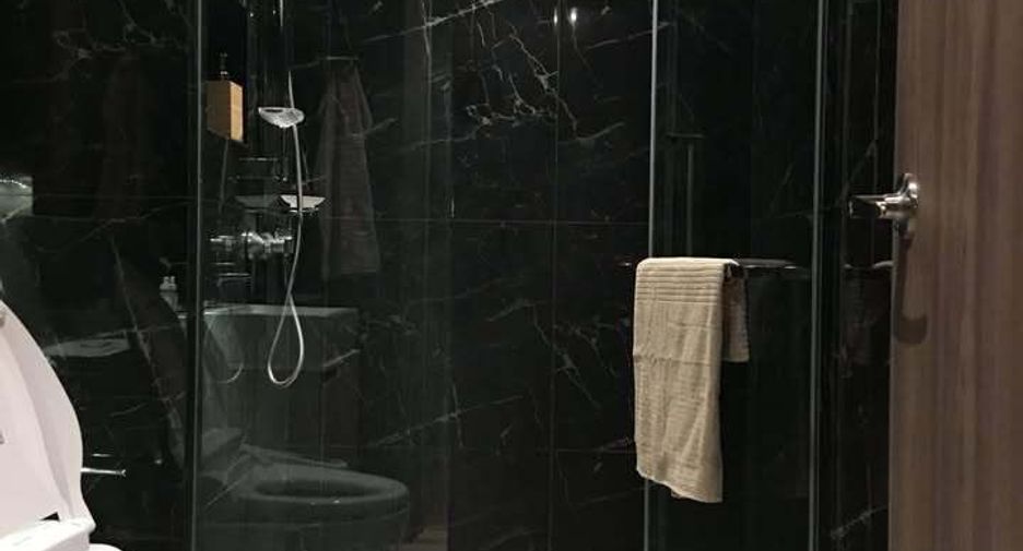 For rent studio condo in Bang Rak, Bangkok