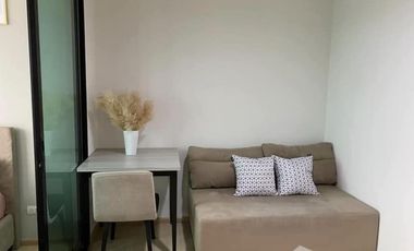 Wohnung zur Miete mit 1 Zimmer in Huai Khwang, Bangkok