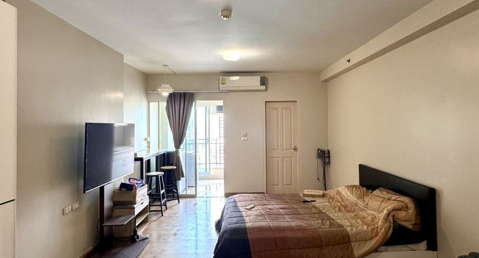 Wohnung zur Miete mit Studio in Watthana, Bangkok