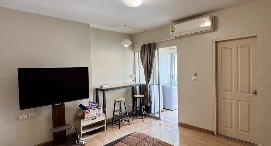 Wohnung zur Miete mit Studio in Watthana, Bangkok