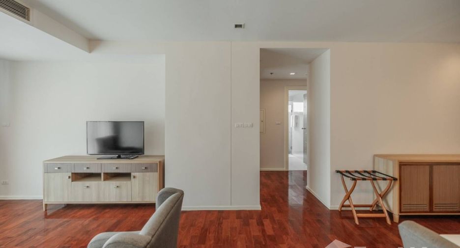 For rent 2 bedrooms apartment in Khlong Toei, Bangkok