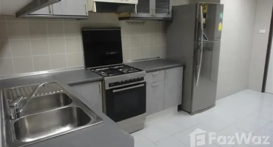 For rent 3 ベッドルーム condo in Watthana, Bangkok