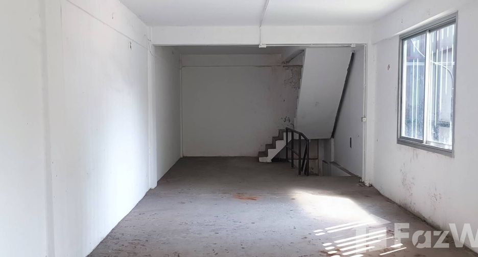 For rent retail Space in Chatuchak, Bangkok