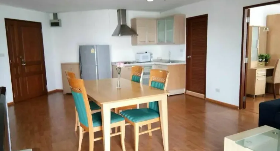 For rent 2 bedrooms condo in Watthana, Bangkok