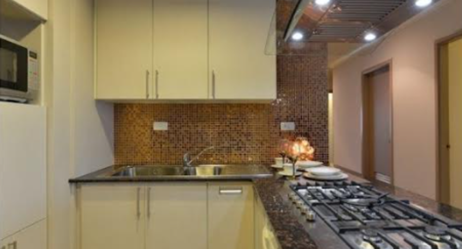 Wohnung zur Miete mit 3 Zimmer in Watthana, Bangkok